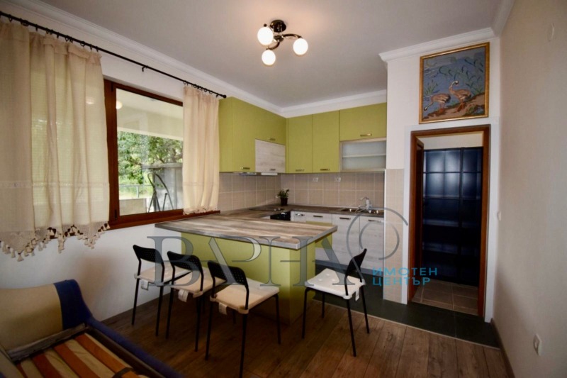 Дава под наем КЪЩА, гр. Варна, Изгрев