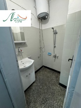 2 makuuhuonetta Tsentar, Šumen 10
