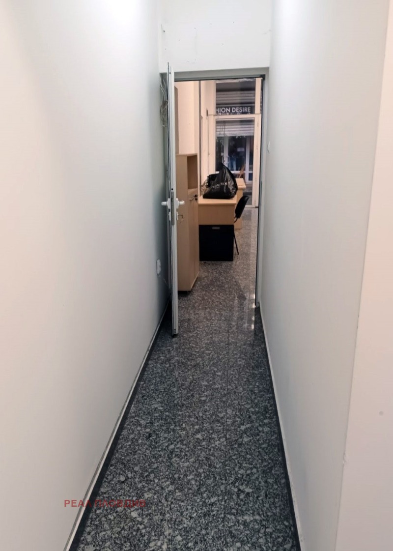 Da affittare  Negozio Plovdiv , Tsentar , 80 mq | 55730488 - Immagine [15]