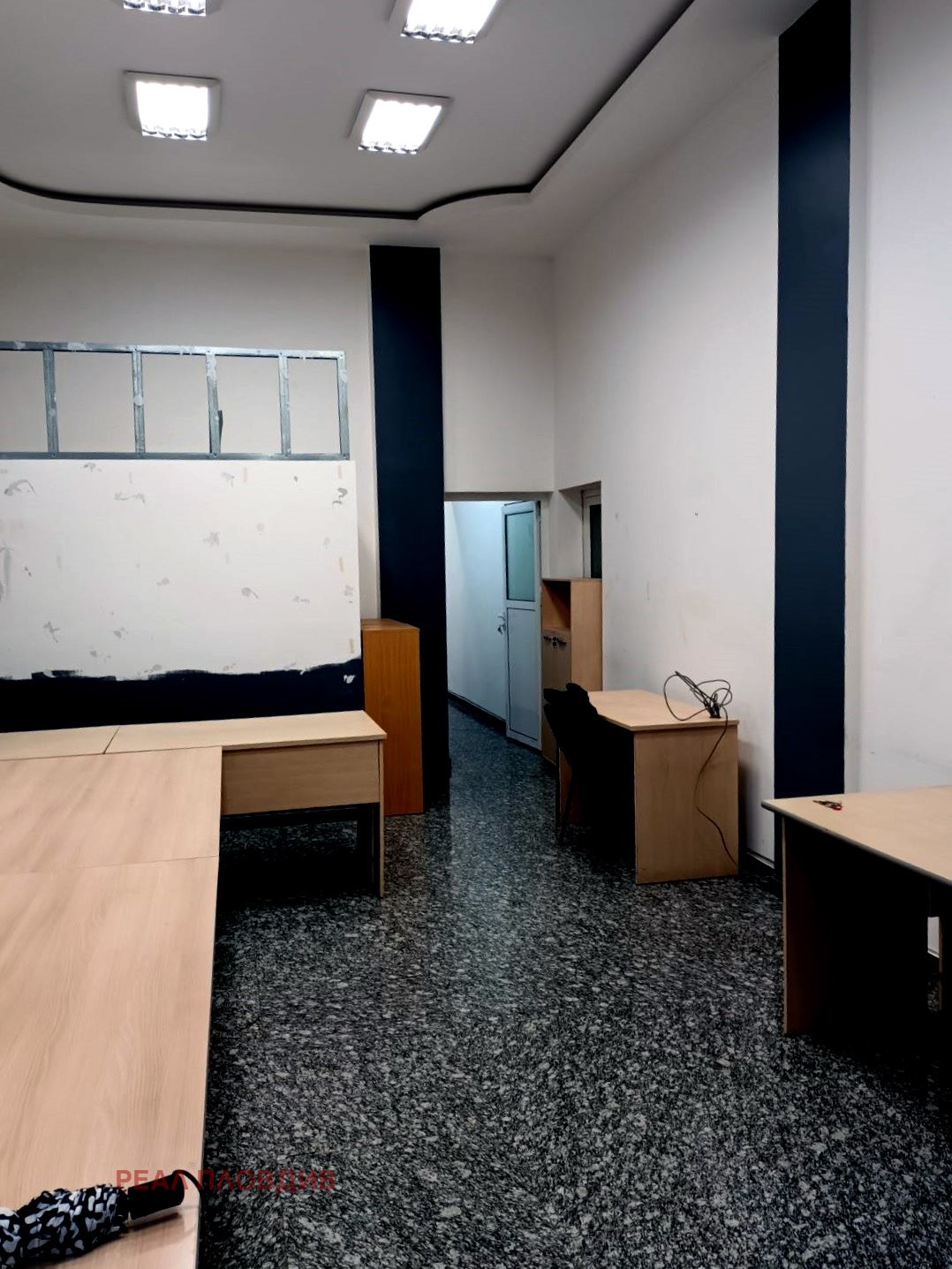 Дава под наем МАГАЗИН, гр. Пловдив, Център, снимка 12 - Магазини - 54265778