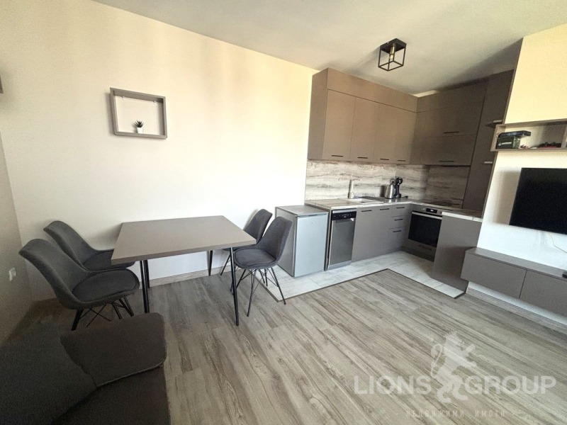 Дава под наем 2-СТАЕН, гр. Варна, Бриз, снимка 2 - Апартаменти - 52274754