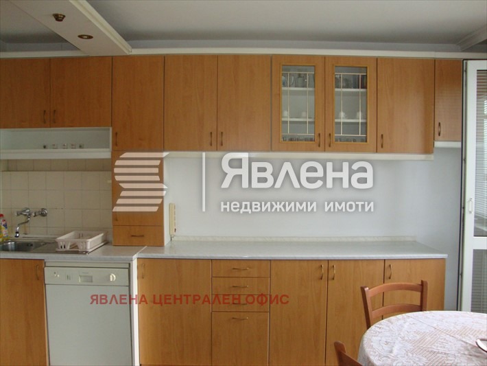 Дава под наем 3-СТАЕН, гр. София, Гоце Делчев, снимка 10 - Апартаменти - 53761141