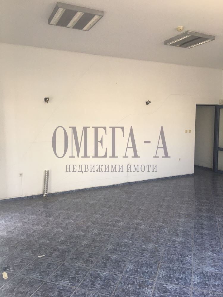 Da affittare  Ufficio Plovdiv , Tsentar , 47 mq | 18301376 - Immagine [2]