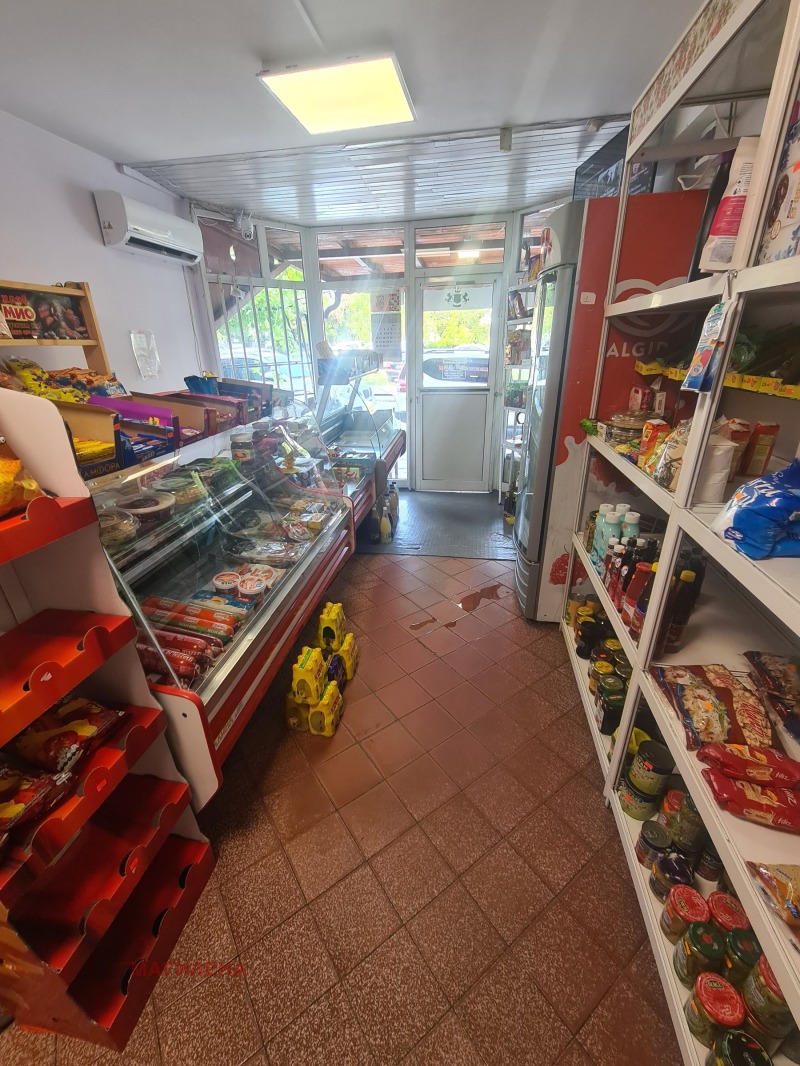 De inchiriat  Magazin Plovdiv , Cârșiiaca , 24 mp | 49949852