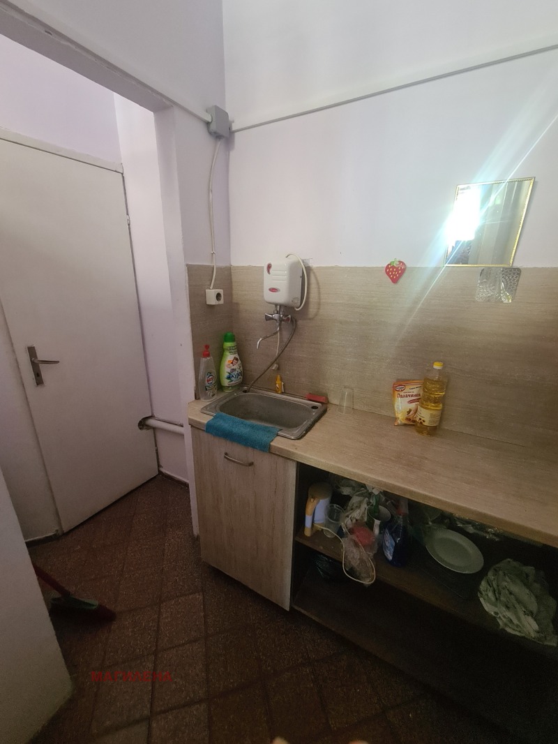 De inchiriat  Magazin Plovdiv , Cârșiiaca , 24 mp | 49949852 - imagine [2]