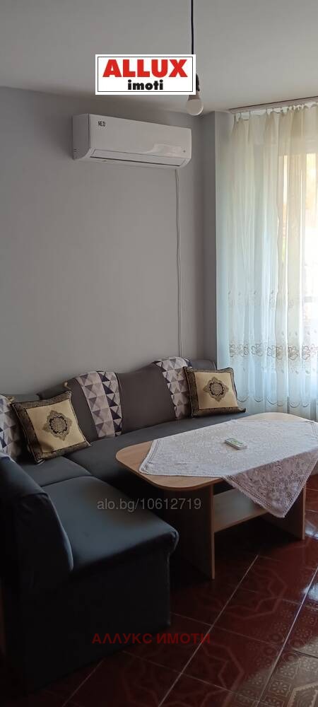 Do wynajęcia  1 sypialnia Ruse , Jalta , 45 mkw | 48326832 - obraz [3]