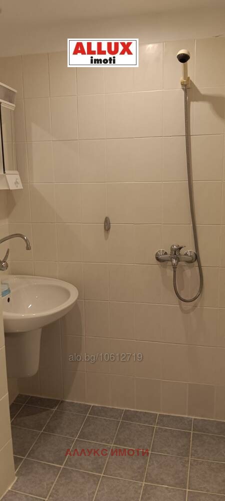 Do wynajęcia  1 sypialnia Ruse , Jalta , 45 mkw | 48326832 - obraz [5]