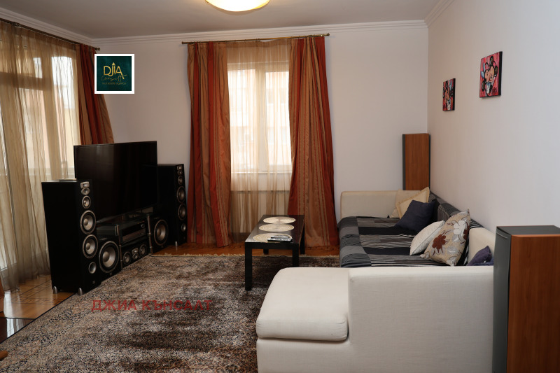 A louer  3 chambres Sofia , Manastirski livadi , 240 m² | 65833408 - image [2]