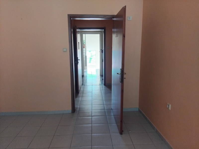 Дава под наем  Офис град Русе , Център , 28 кв.м | 20253947 - изображение [7]