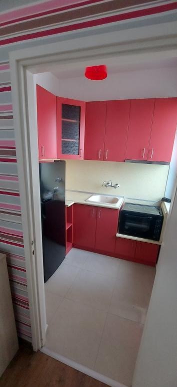 Дава под нем  1-стаен, град Пловдив, Кючук Париж •  300 EUR • ID 59199035 — holmes.bg - [1] 