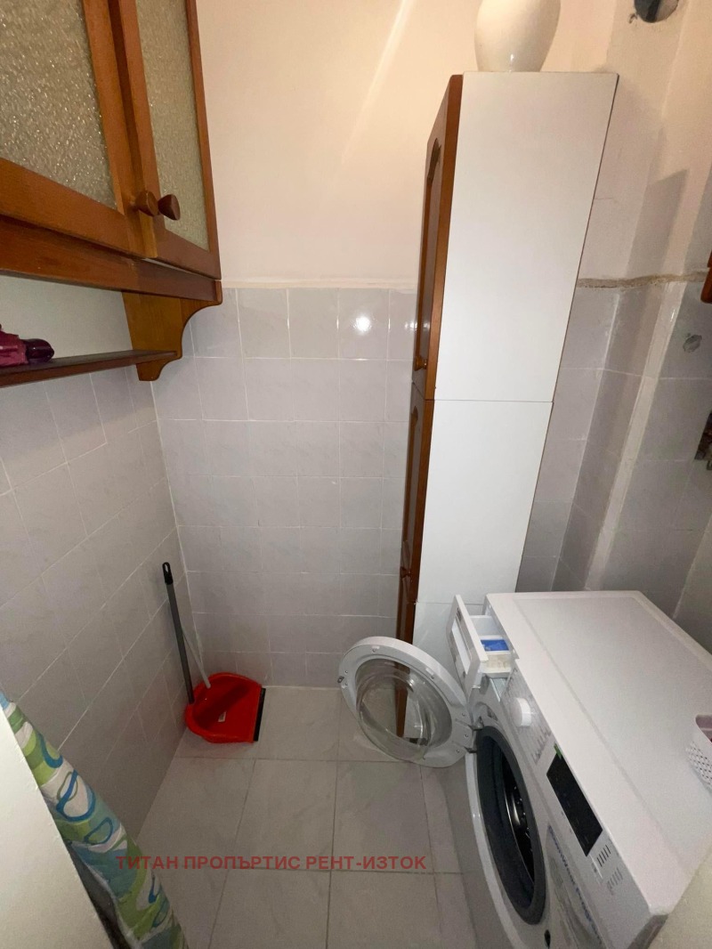 K pronájmu  1 ložnice Burgas , Vazraždane , 60 m2 | 54376886 - obraz [7]