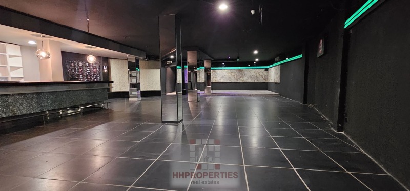 K pronájmu  Bar; Kavárna Plovdiv , Karšijaka , 300 m2 | 35608831 - obraz [2]