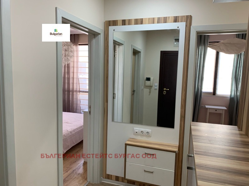 Дава под наем 3-СТАЕН, гр. Бургас, Лазур, снимка 12 - Апартаменти - 53451197