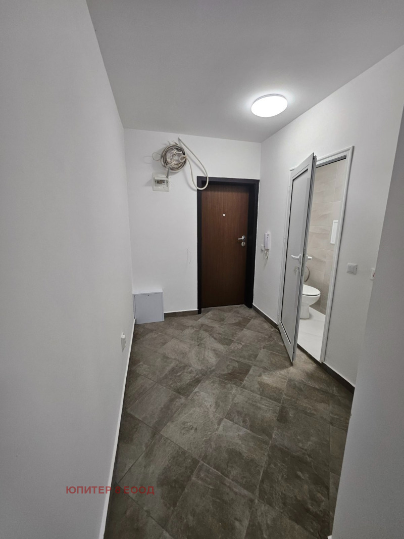 K pronájmu  Kancelář Sofia , Podujane , 38 m2 | 63409764 - obraz [4]