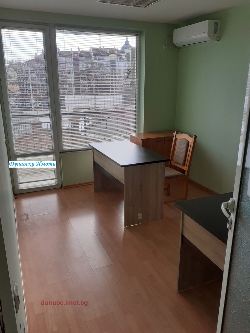 Дава под наем  Офис град Русе , Център , 18 кв.м | 12588309