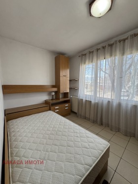 2 slaapkamers Druzjba 2, Sofia 11