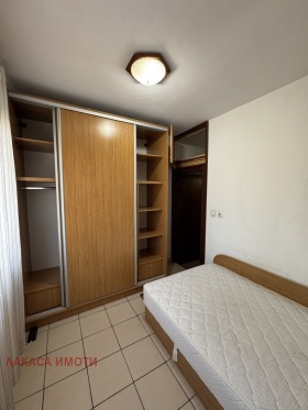 2 slaapkamers Druzjba 2, Sofia 12