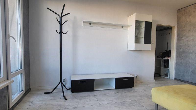 Дава под наем 2-СТАЕН, гр. София, Свобода, снимка 2 - Апартаменти - 52825261