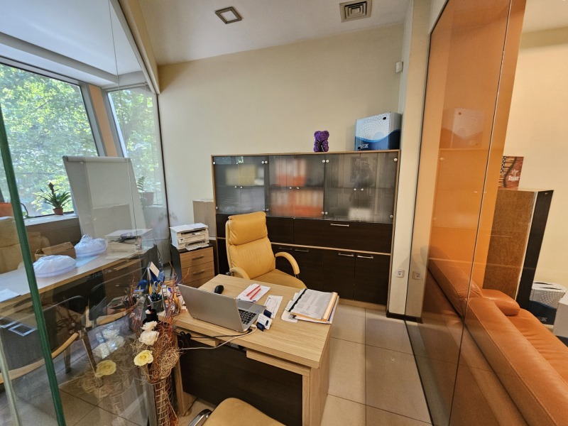 A louer  Bureau Plovdiv , Tsentar , 99 m² | 69186859 - image [5]