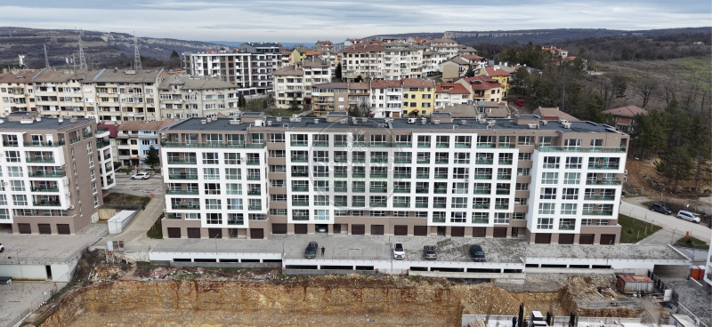 Дава под наем ГАРАЖ, ПАРКОМЯСТО, гр. Велико Търново, Картала, снимка 5 - Гаражи и паркоместа - 53493459