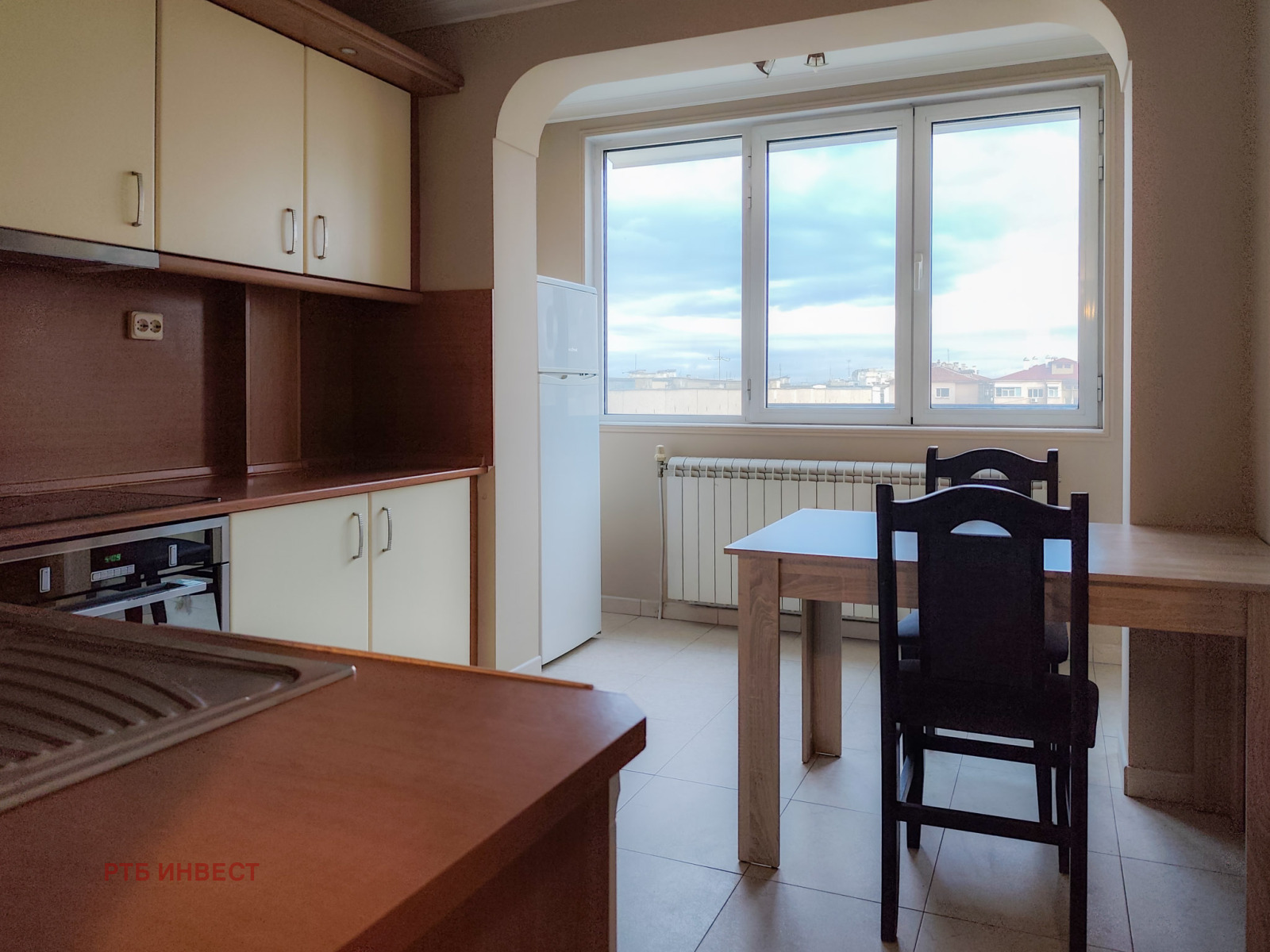Дава под наем 3-СТАЕН, гр. София, Света Троица, снимка 4 - Апартаменти - 54289530