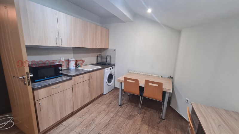 De inchiriat  1 dormitor Sofia , Țentâr , 65 mp | 57299416 - imagine [12]