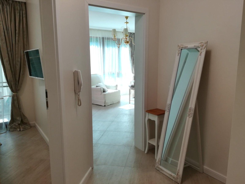 Vuokrattavana  1 makuuhuone Varna , k.k. Zlatni pjasatsi , 60 neliömetriä | 68379823 - kuva [4]