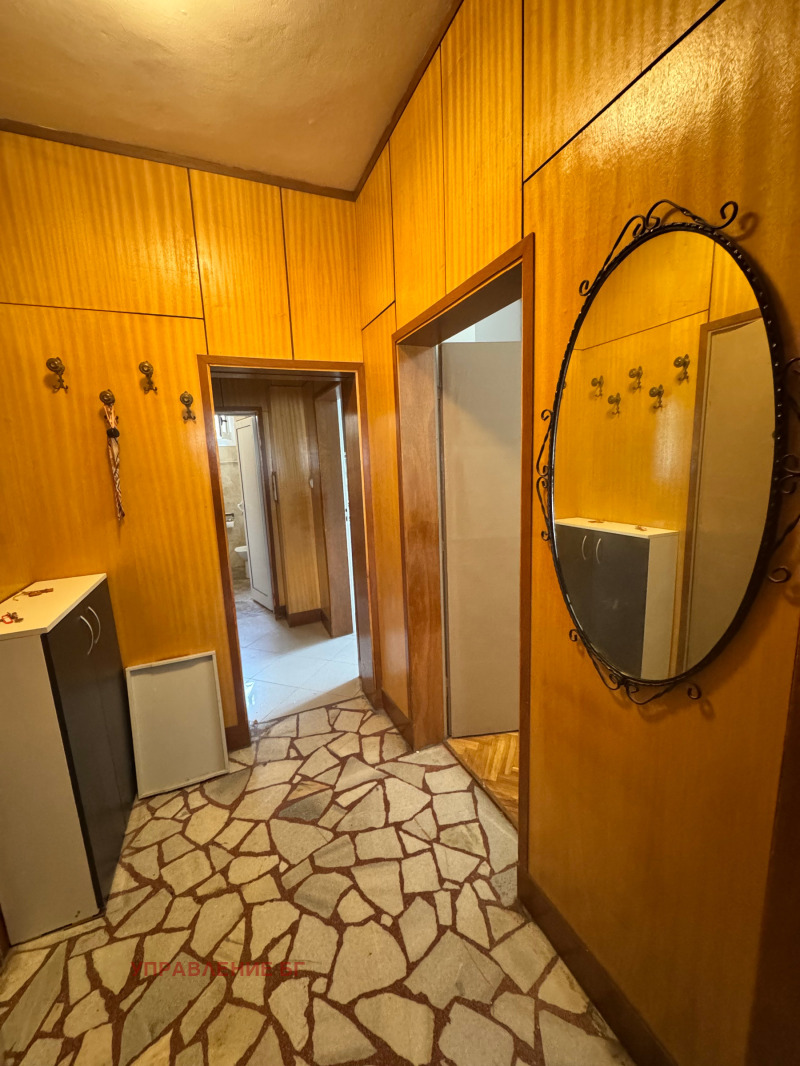 Под наем 2-СТАЕН, град София, Лозенец • 900 лв. / 460.16 € • 43081739 1