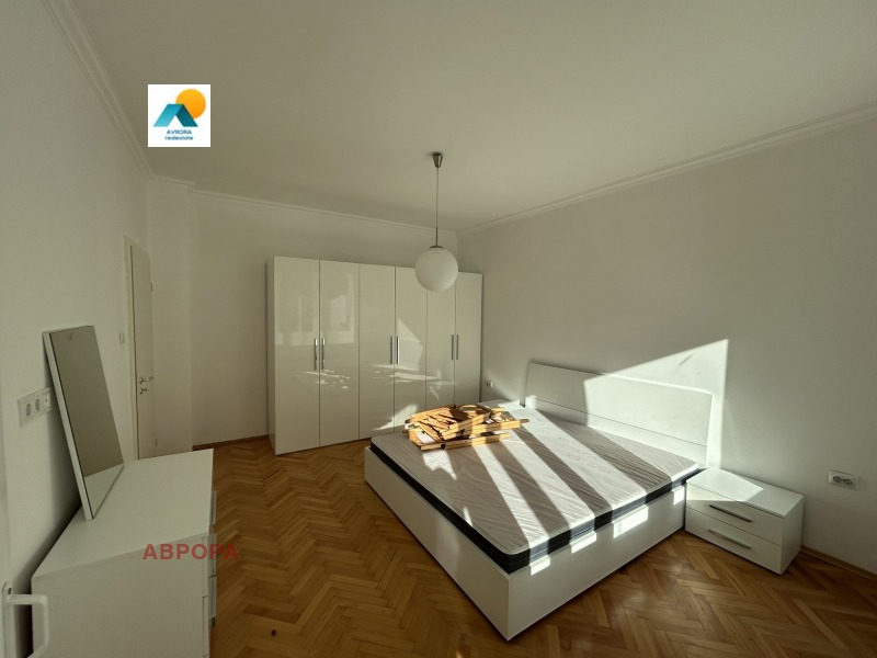 Под наем 1-СТАЕН, град София, Лозенец • 450 € / 880.12 лв. • 12780112 1