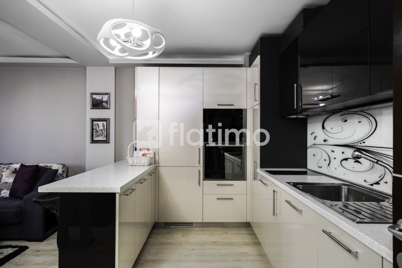 Дава под наем 2-СТАЕН, гр. София, Лозенец, снимка 2 - Апартаменти - 52212987