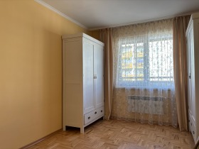 2 dormitoare Dianabad, Sofia 9