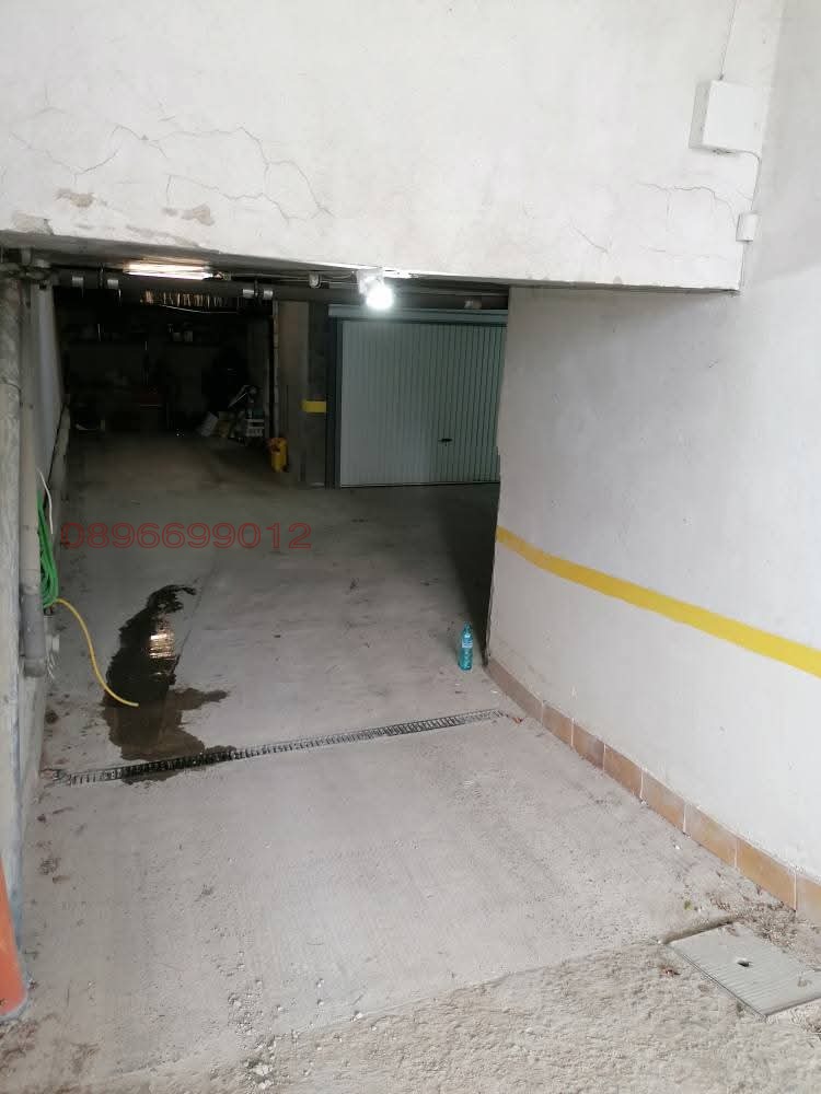 Дава под наем ГАРАЖ, ПАРКОМЯСТО, гр. София, Бъкстон, снимка 3 - Гаражи и паркоместа - 52874799