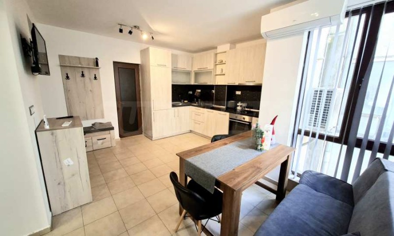 Дава под Наем 2-СТАЕН в град Варна, Център - 67 кв.м / 750 € » 1 466.87 лв., СУПРИММО - ОФИС ВАРНА