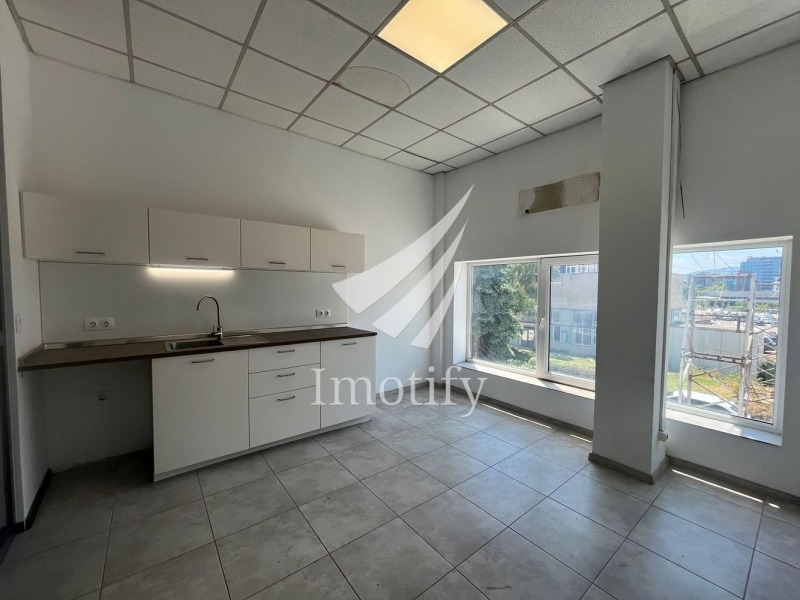 Para alugar  Armazenar Sofia , PZ Hladilnika , 1096 m² | 13199958 - imagem [6]