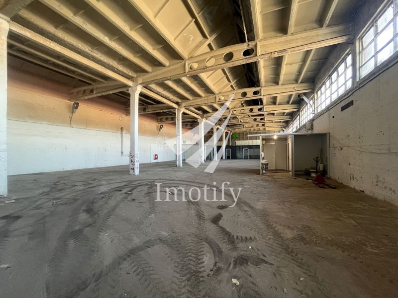 Para alugar  Armazenar Sofia , PZ Hladilnika , 1096 m² | 13199958