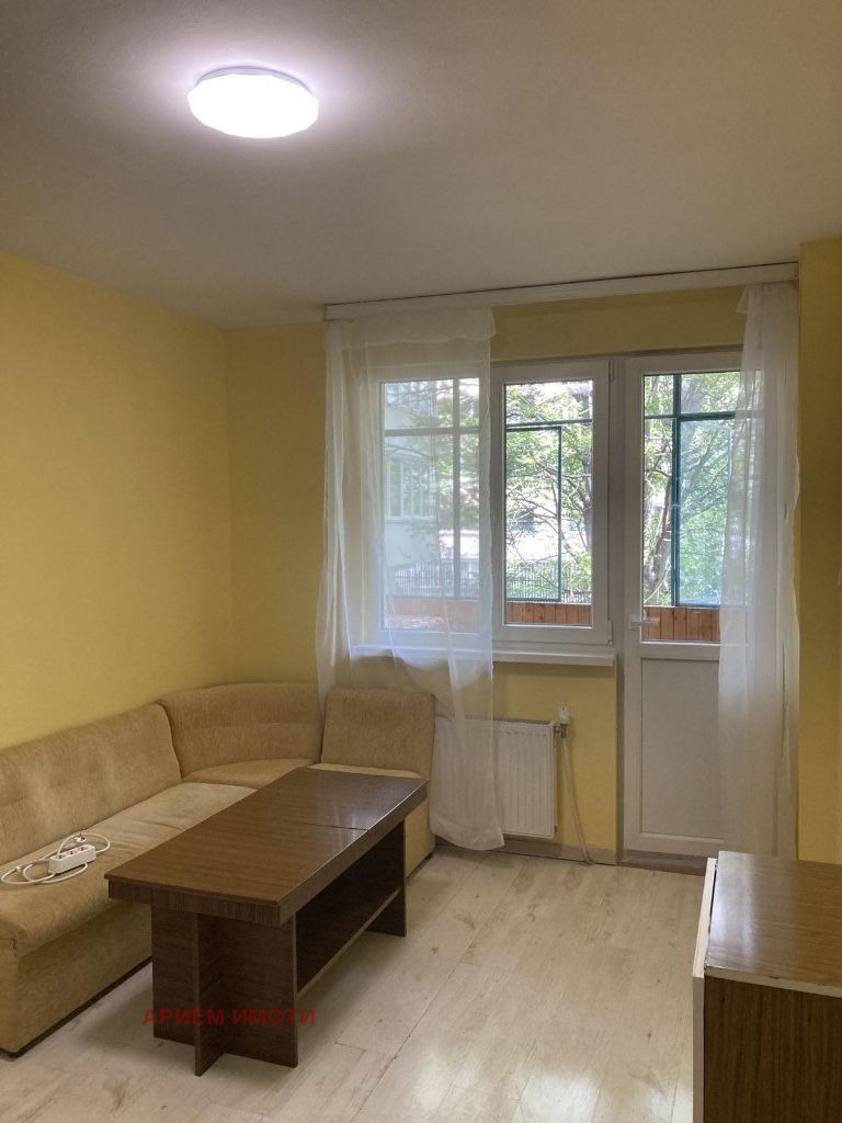 Издаје се  1 спаваћа соба Софија , Хладилника , 50 м2 | 10952725 - слика [3]