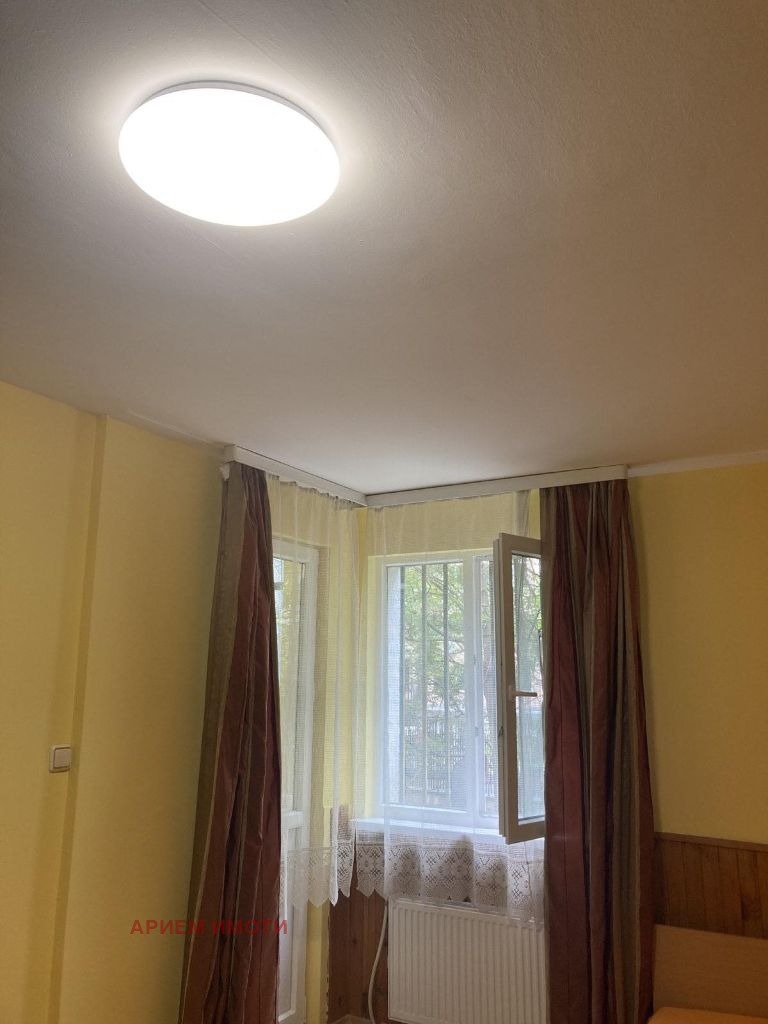 Издаје се  1 спаваћа соба Софија , Хладилника , 50 м2 | 10952725 - слика [7]