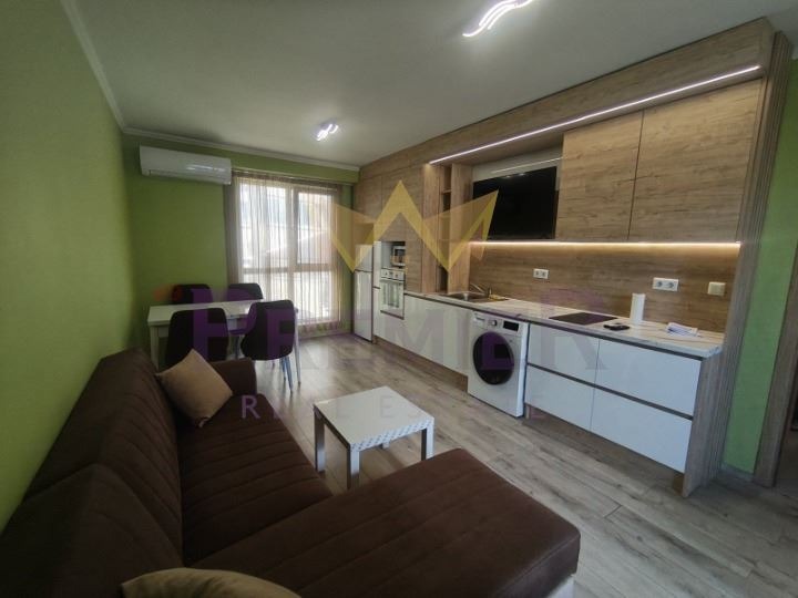 Para alugar  1 quarto Varna , Pobeda , 60 m² | 45361642