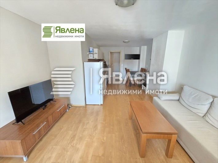 Издаје се  2 спаваће собе Софија , Центар , 94 м2 | 61568645 - слика [2]