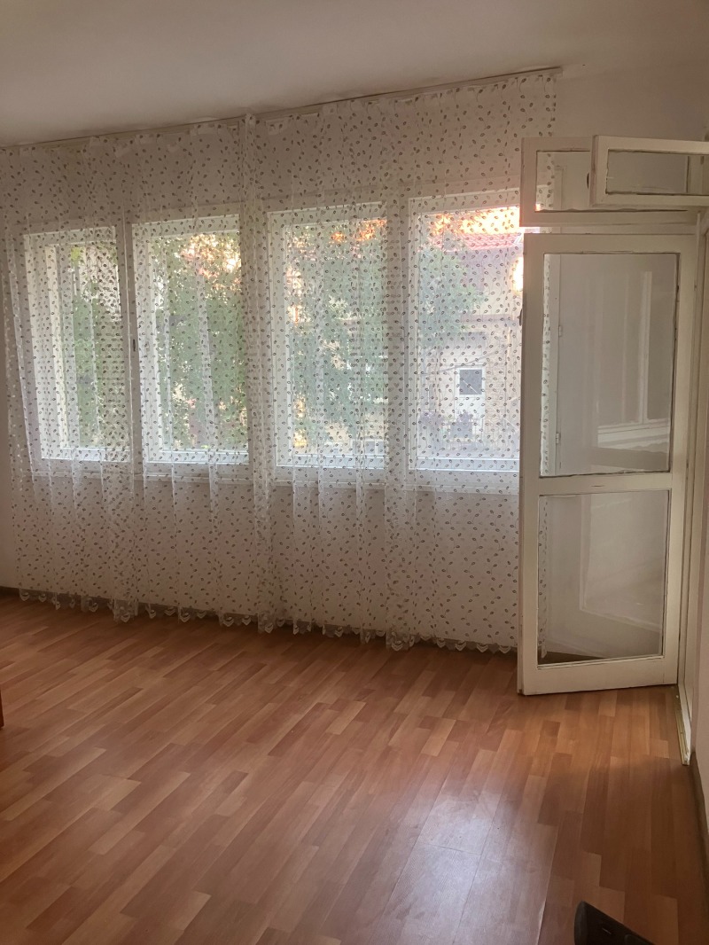 Para alugar  3 quartos Varna , Centar , 100 m² | 82126336