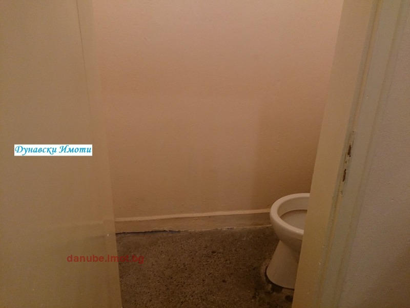 Дава под наем МАГАЗИН, гр. Русе, Център, снимка 6 - Магазини - 53254198