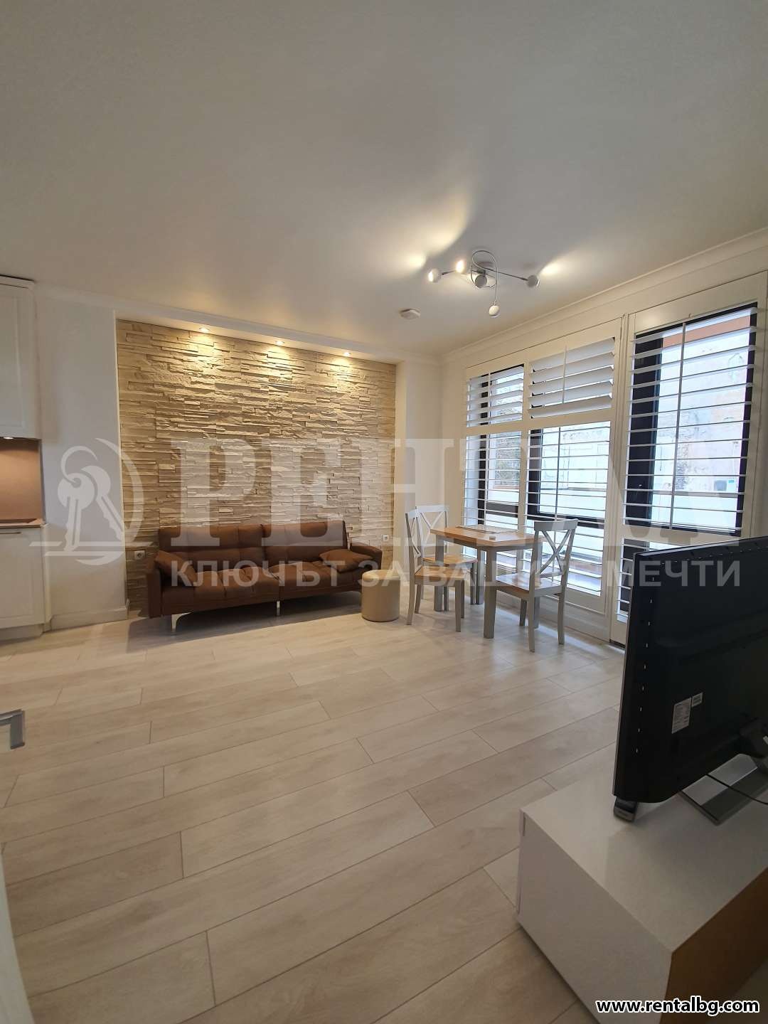 Дава под наем 2-СТАЕН, гр. Пловдив, Център, снимка 4 - Апартаменти - 54227526