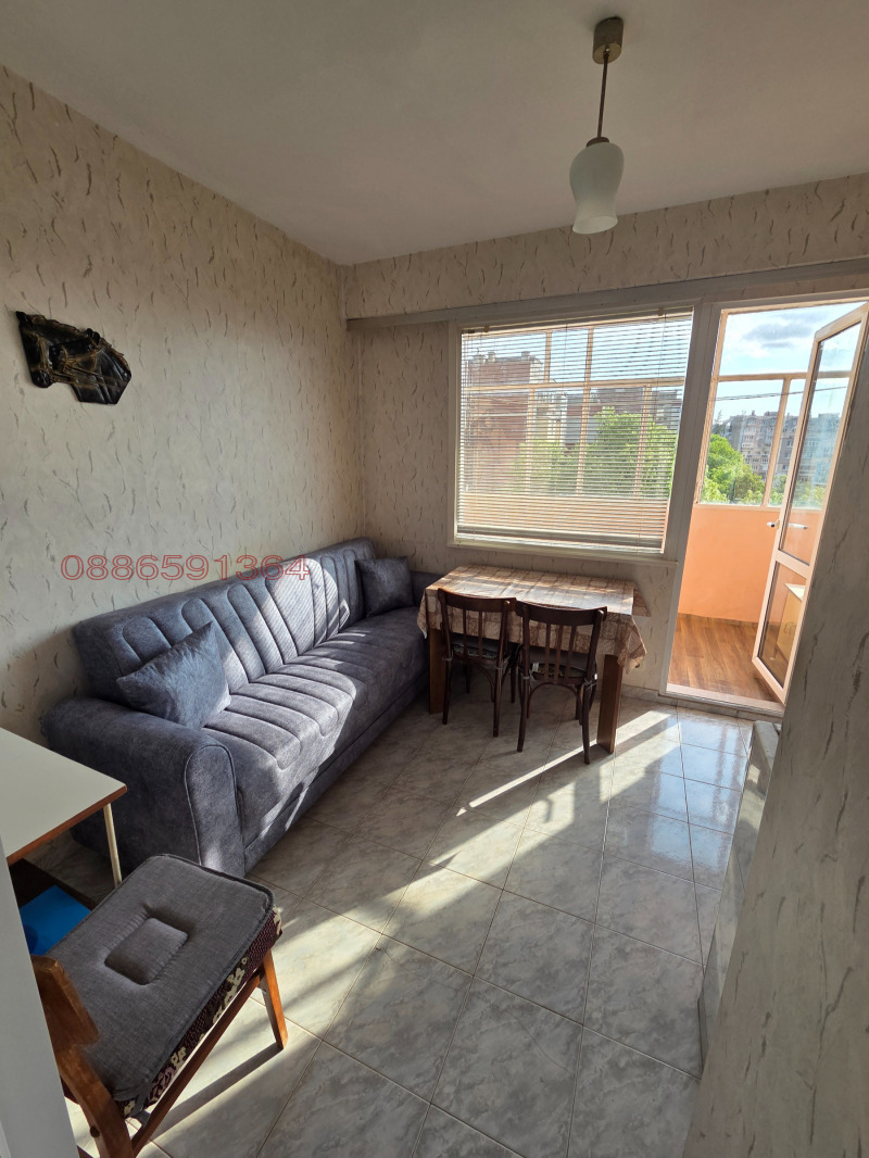 Дава под Наем 1-СТАЕН в град Русе, Дружба 1 - 38 кв.м / 200 € » 391.17 лв.