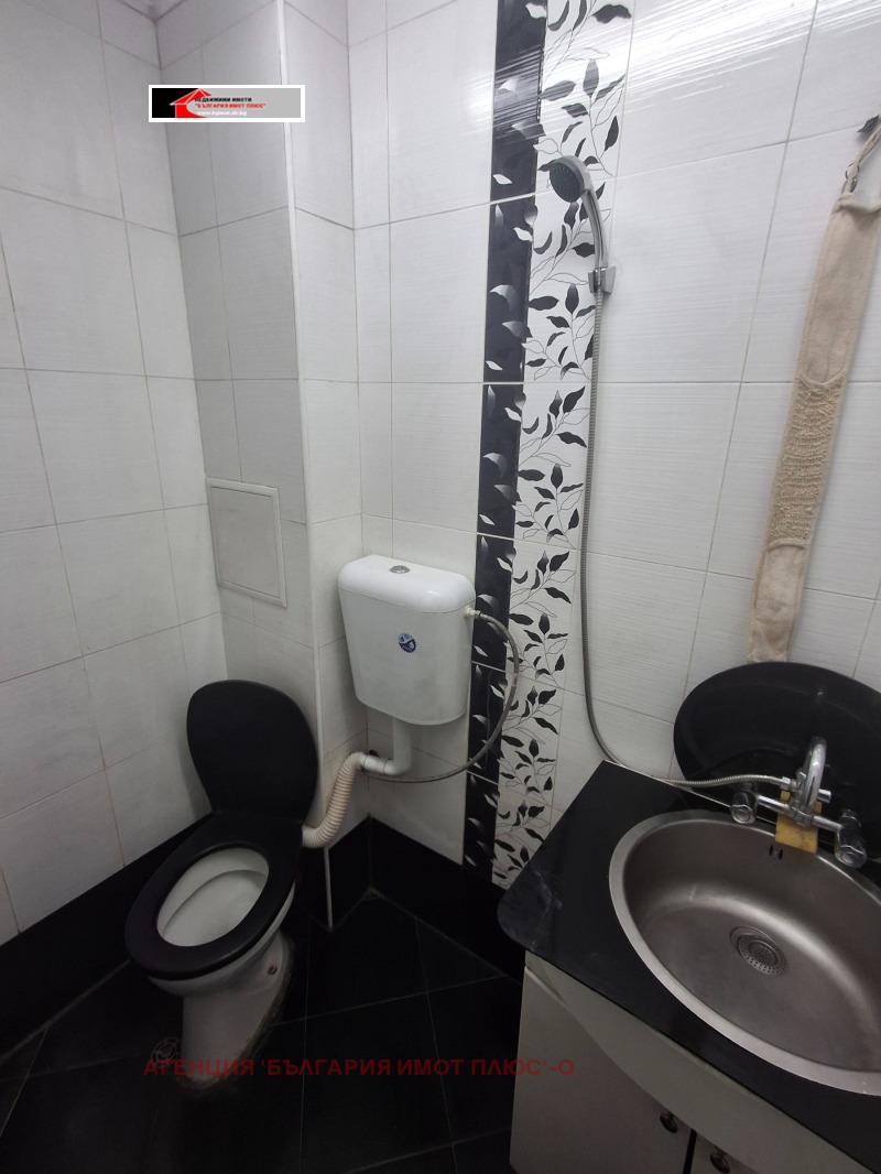Издаје се  Студио Софија , Центар , 30 м2 | 66377091 - слика [12]
