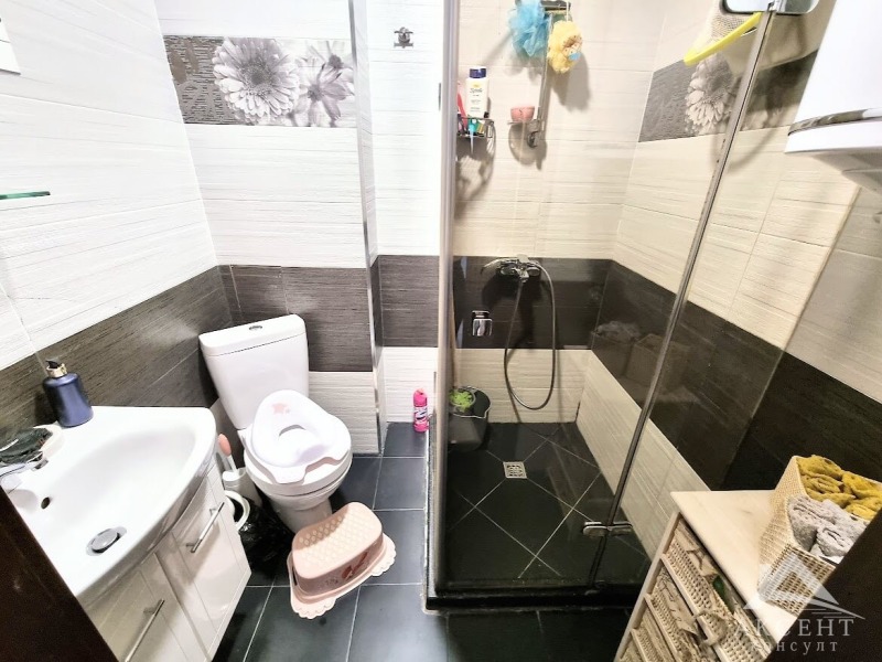 Дава под наем 2-СТАЕН, гр. Перник, Димова махала, снимка 8 - Апартаменти - 52524224