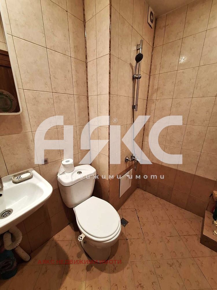 Дава под наем 2-СТАЕН, гр. София, Света Троица, снимка 4 - Апартаменти - 54589688