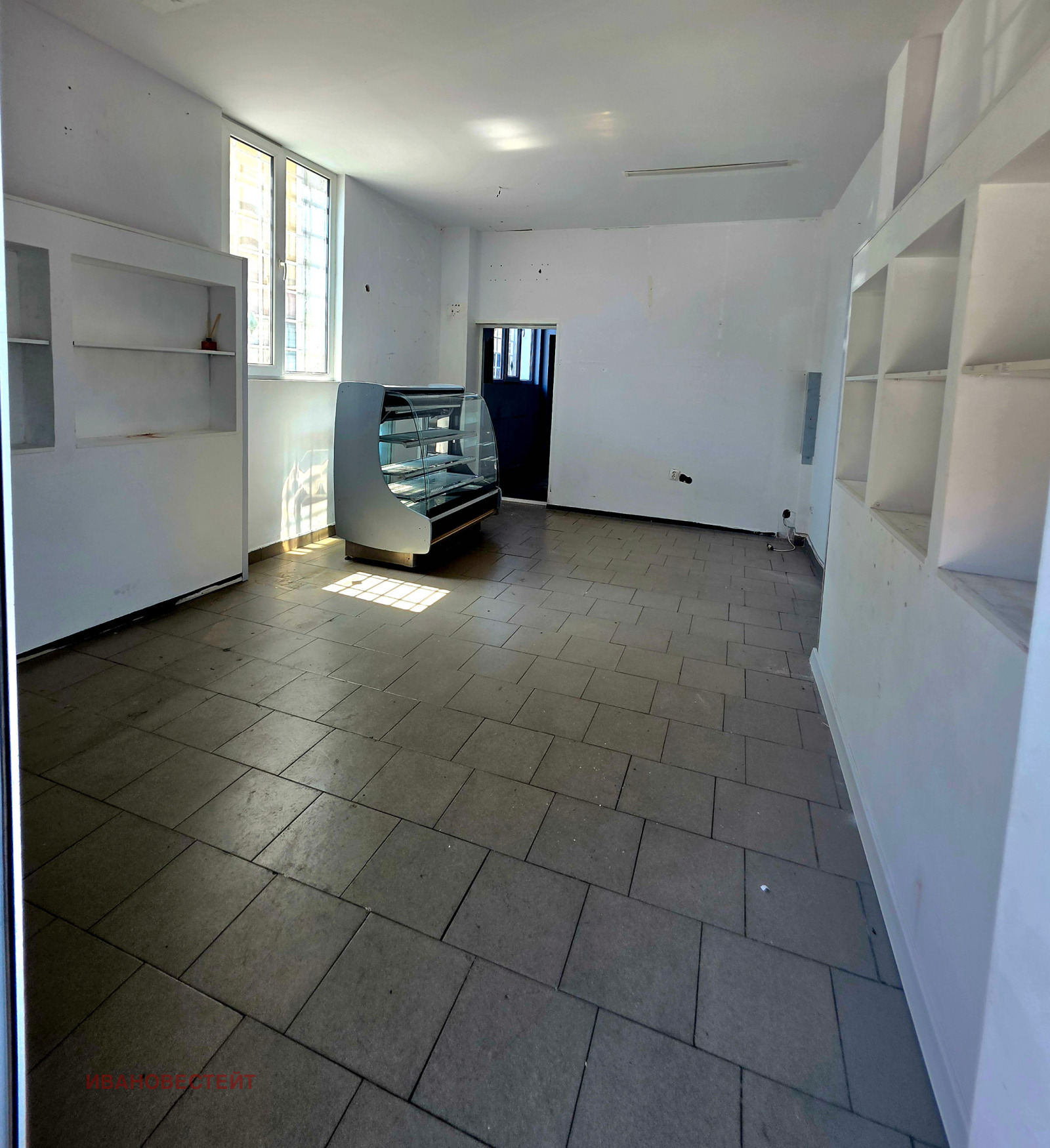 Дава под наем МАГАЗИН, гр. София, Център, снимка 3 - Магазини - 54364513