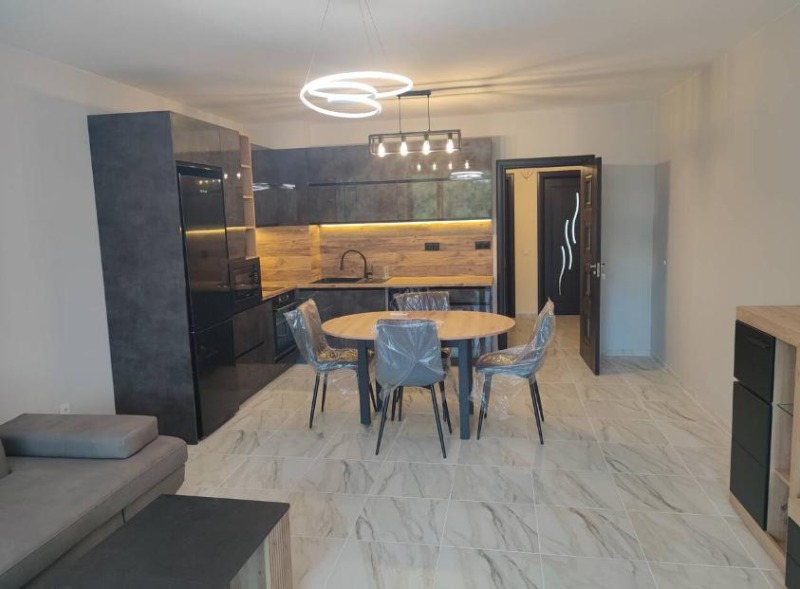 Da affittare  2 camere da letto Plovdiv , Hristo Smirnenski , 105 mq | 49917764 - Immagine [2]