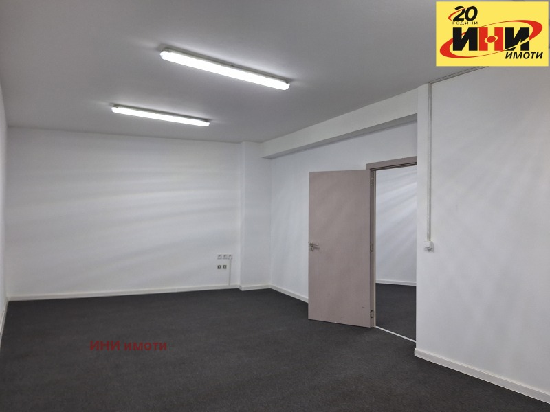För uthyrning  Kontor Ruse , Centar , 200 kvm | 44314027 - bild [8]