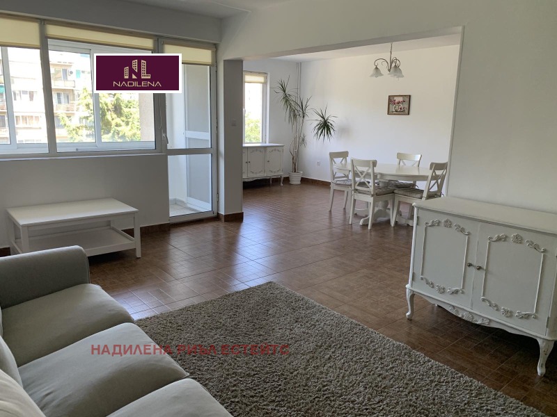 Zu vermieten  2 Schlafzimmer Sofia , Bakston , 130 qm | 77908583
